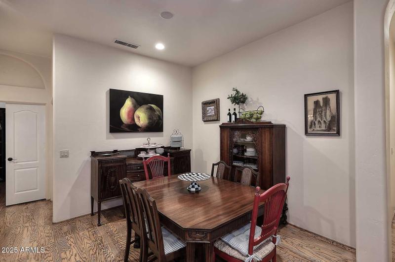 Night-Dining Room2