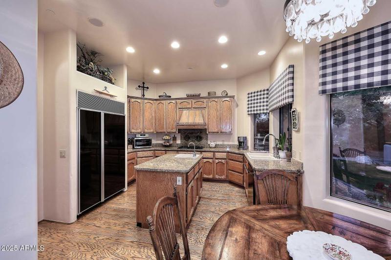 Night-Kitchen
