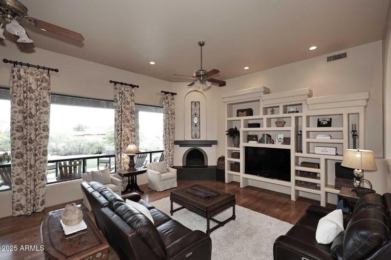 Living Room2