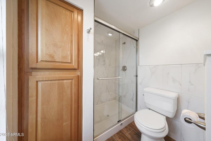 Primary shower