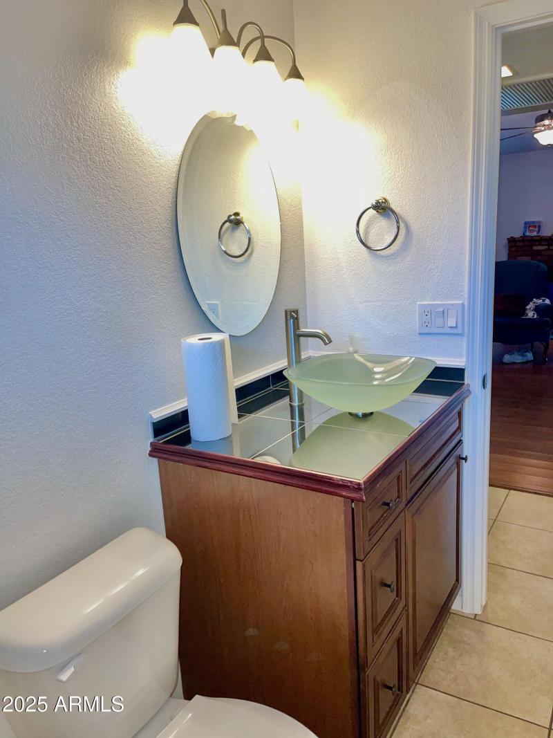 Hall Bath 2