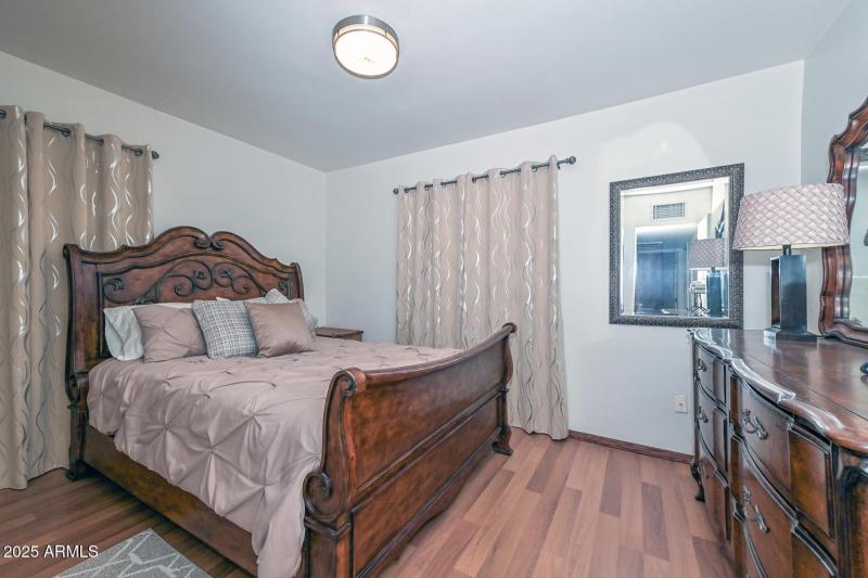 2nd Bedroom2