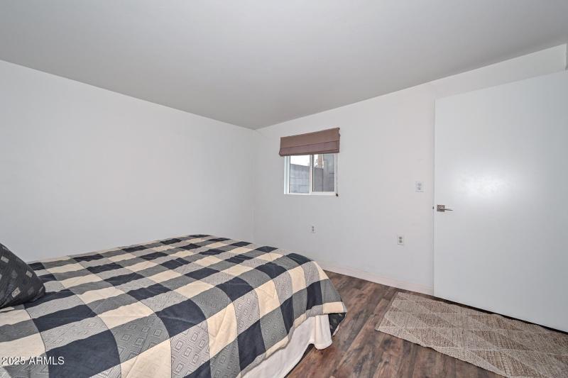 4th Bedroom3