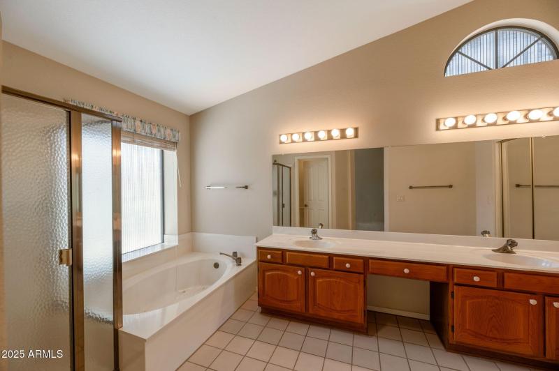 12-web-or-mls-QP-4093