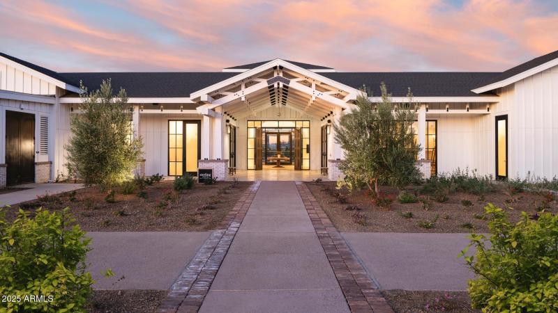 Clubhouse 3