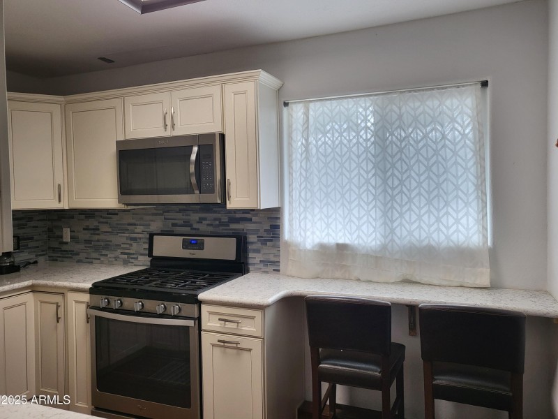 DUAL PANE WINDOW