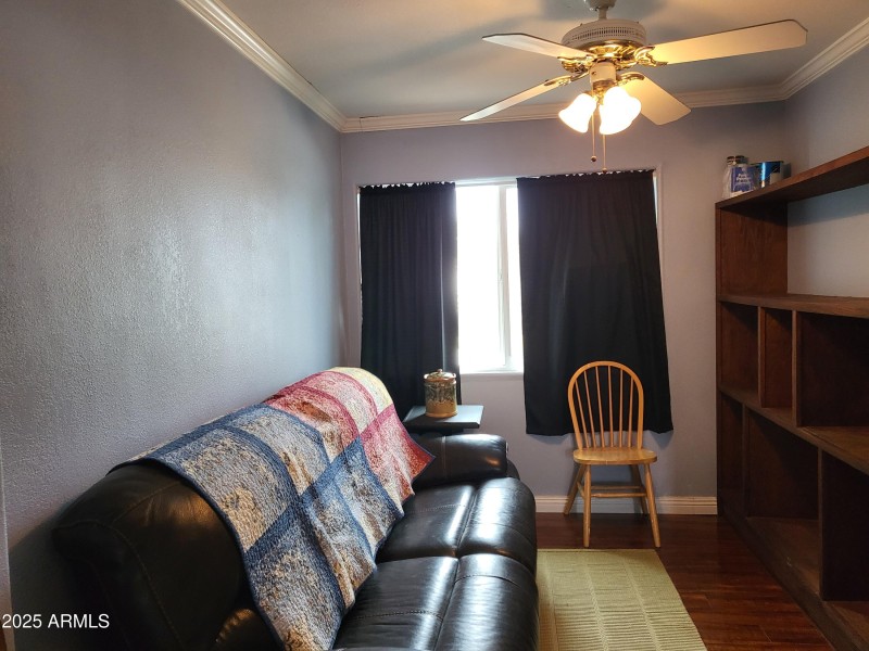 DEN/3RD BDRM/OFFICE