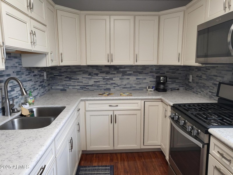 LOADS OF CABINETS