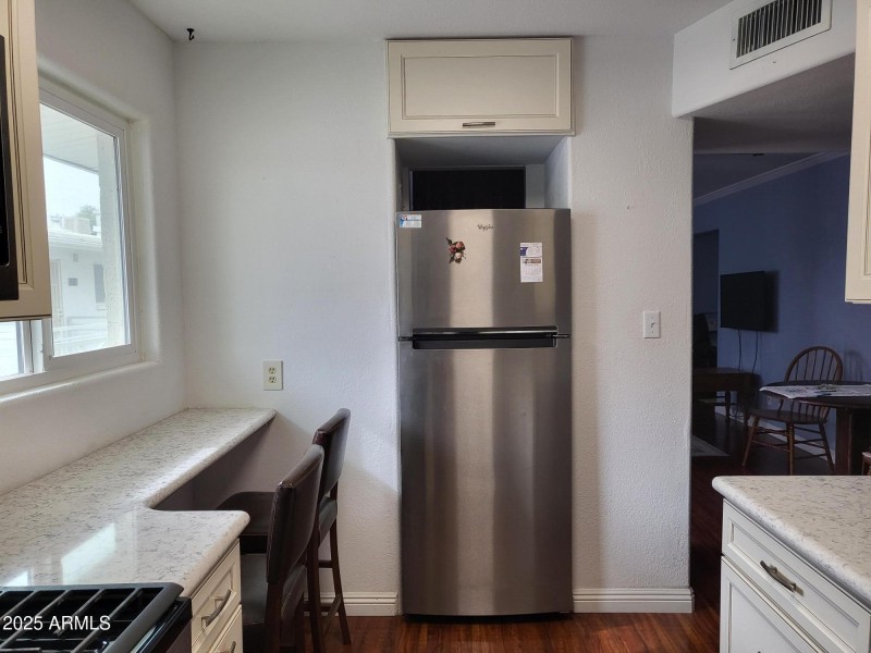 EXTENDED GRANITE COUNTERS
