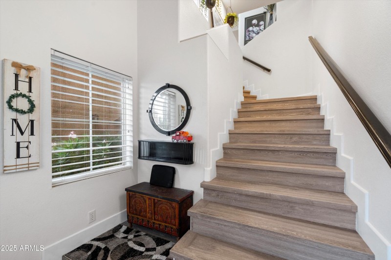 05-Entryway