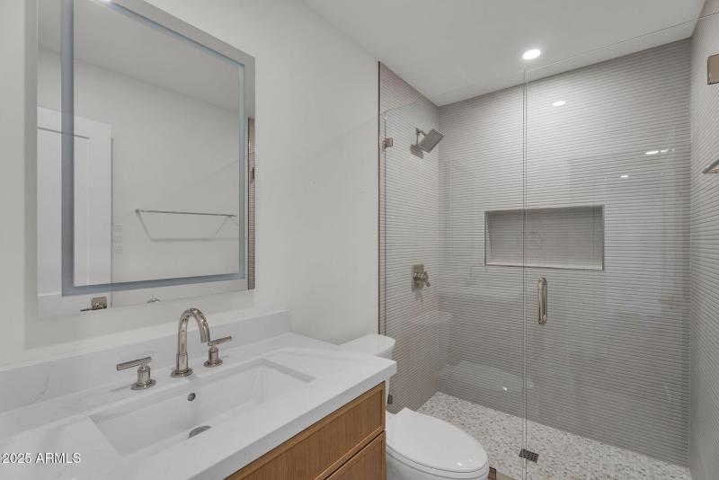 34-web-or-mls-3413 N 87th Pl-26