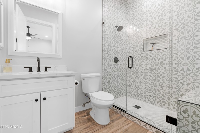 2nd Guest Bed Bath