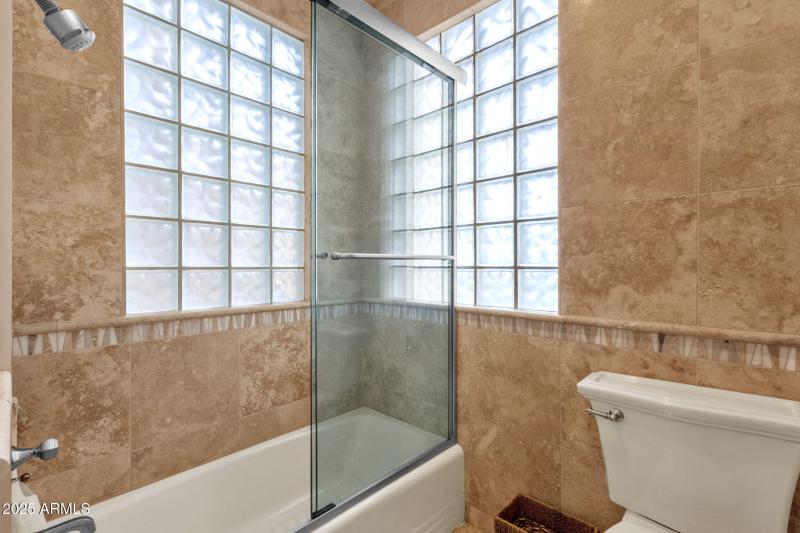 41-web-or-mls-10263-n-103rd-pl