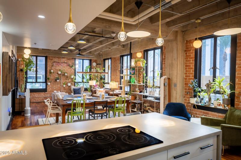 Entertainer's Space