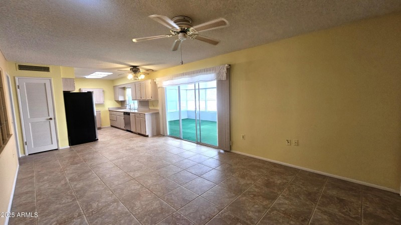 Family Room, veiw to Kitchen & AZ room