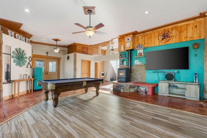 5-Living Room (3)
