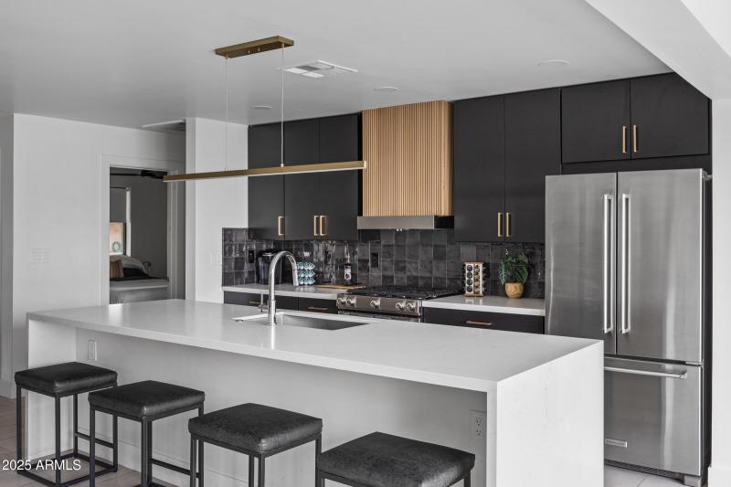 4132 N 34th Pl-11