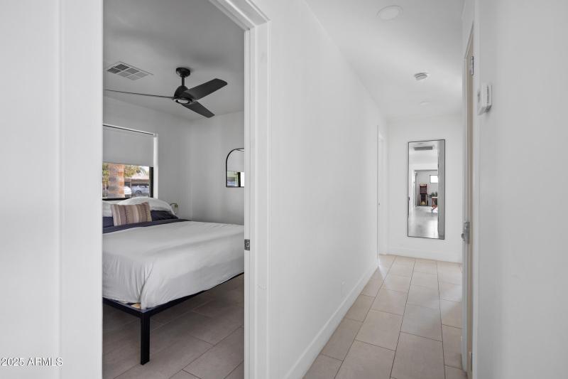 4132 N 34th Pl-27
