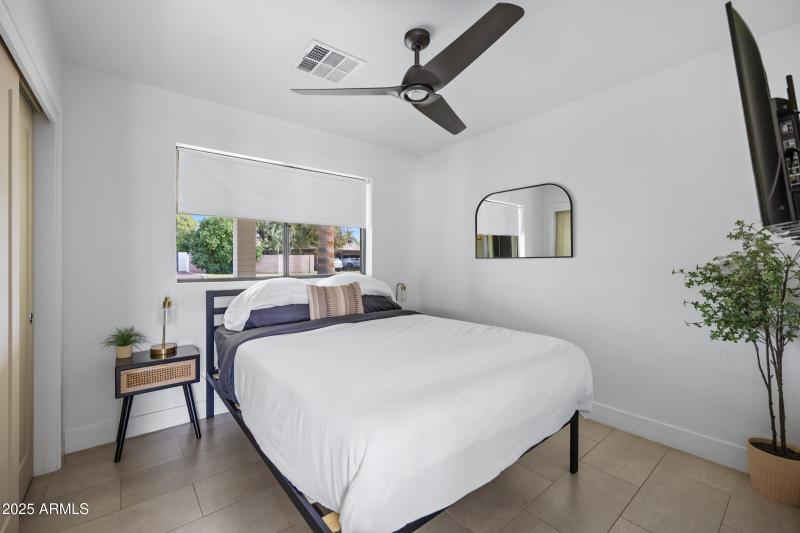 4132 N 34th Pl-28