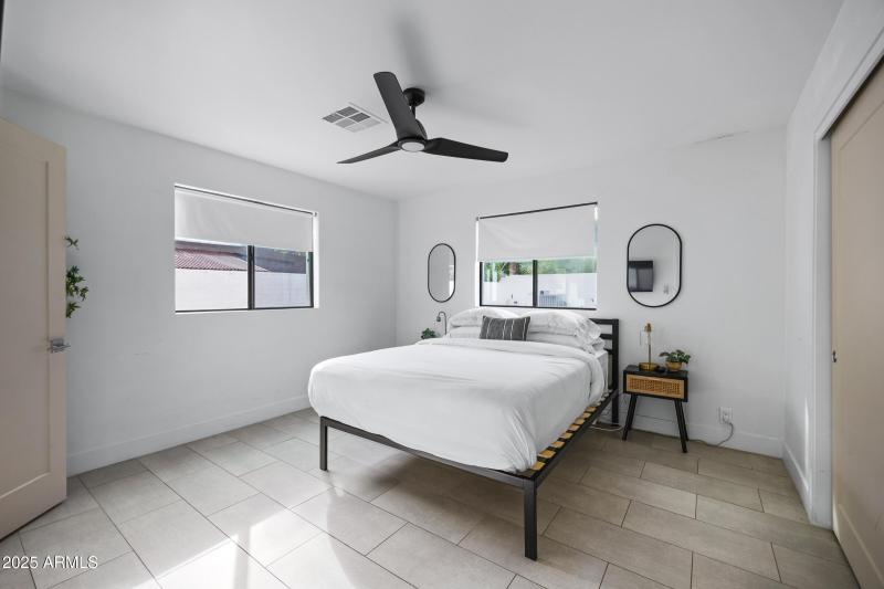 4132 N 34th Pl-31