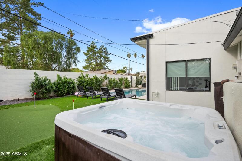 4132 N 34th Pl-37