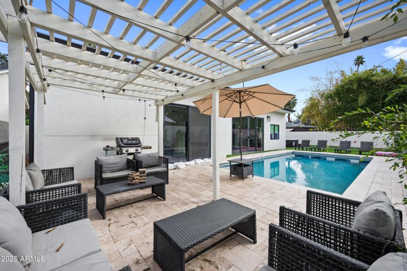 4132 N 34th Pl-40