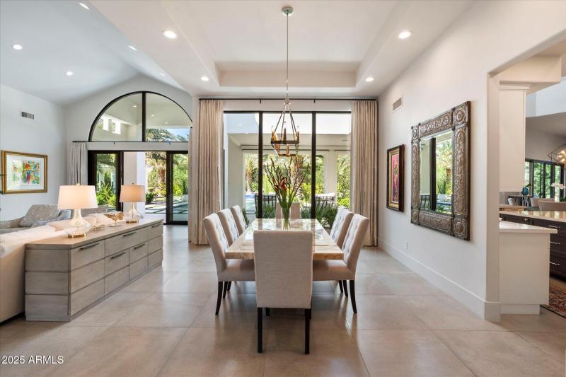 Formal Dining