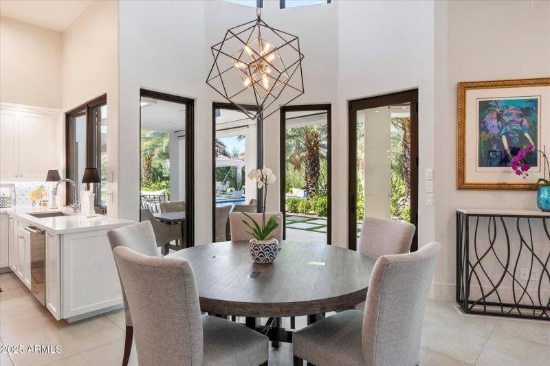 Breakfast Room