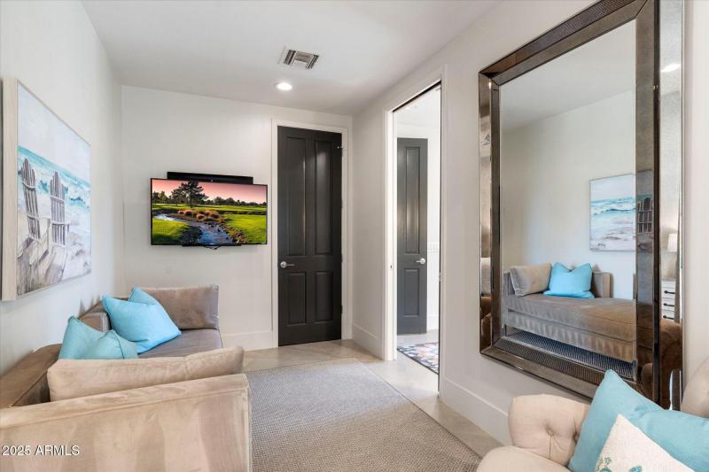 Junior Suite Sitting Area