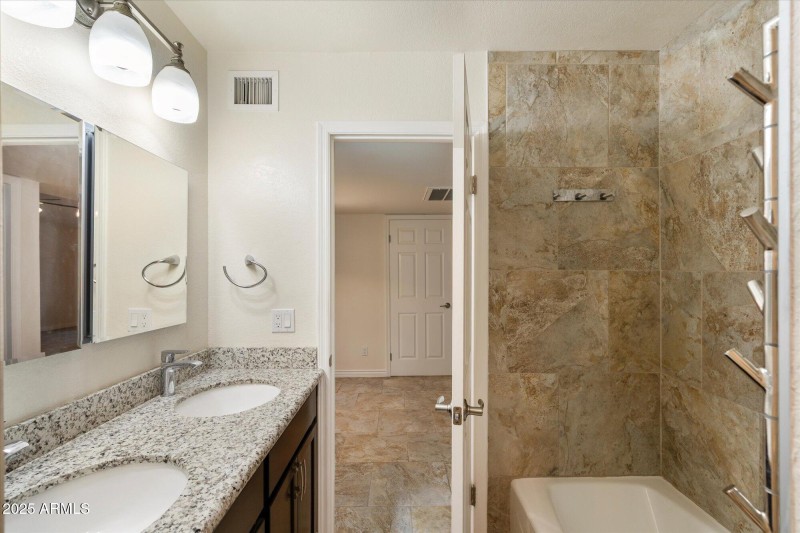 Full Bathroom #2