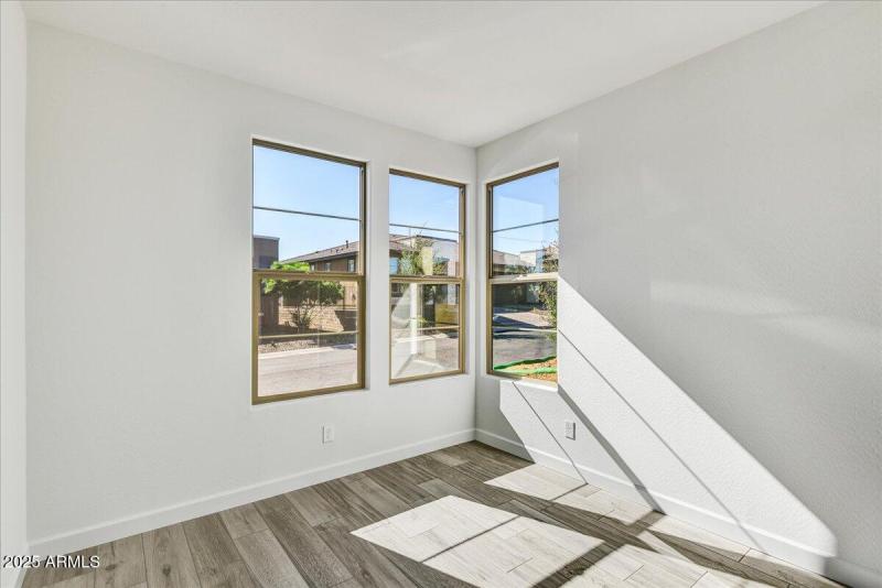 03-Bedroom