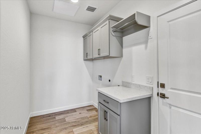 11-Laundry Room