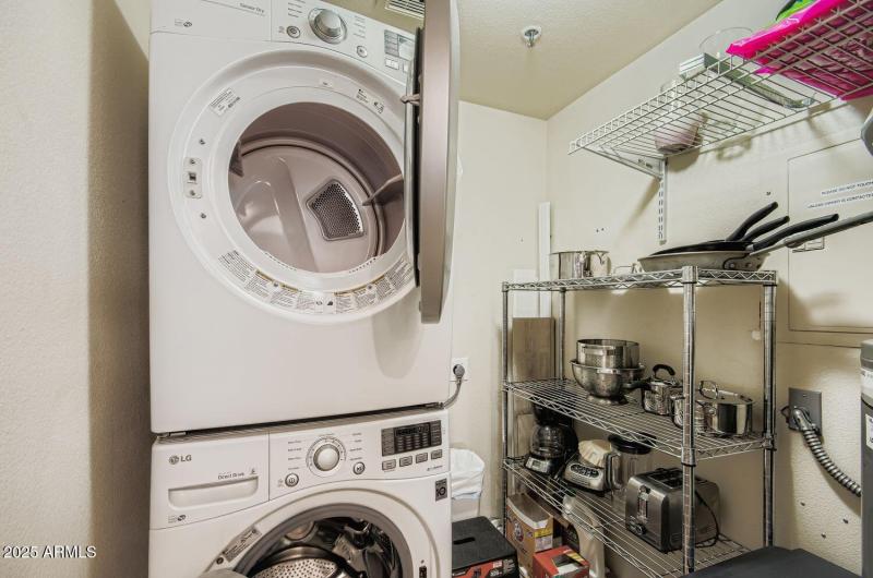 15095 N Thompson Peak Pkwy 1005 - Web Qu