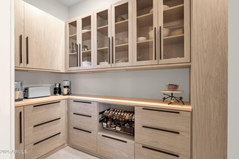 023_Butler's Pantry