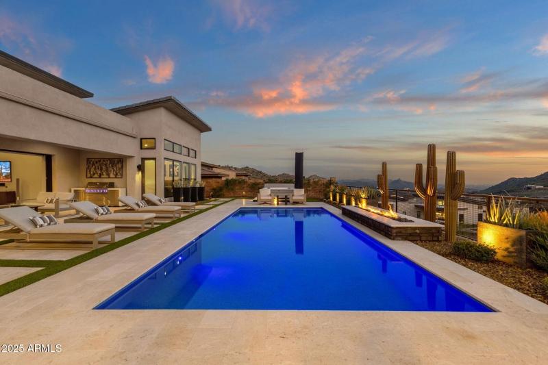 053_Pool Twilight