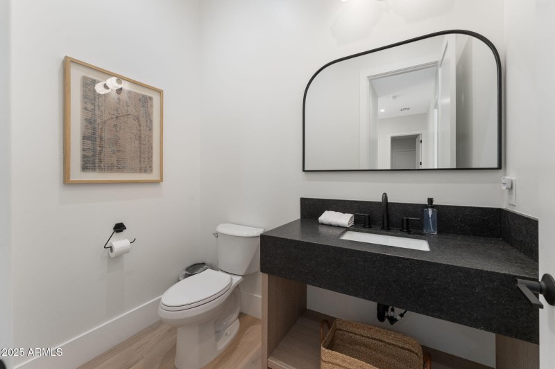 Powder room