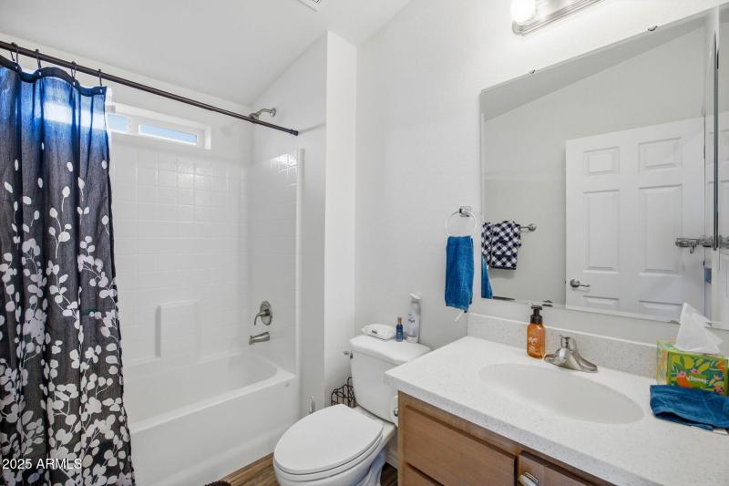 2nd Bathroom
