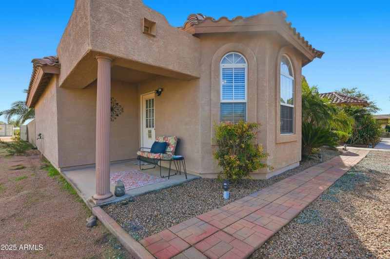 Private guest patio