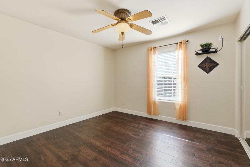 Large 5th bedroom