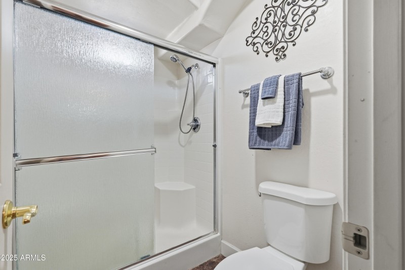 Private shower roomroom