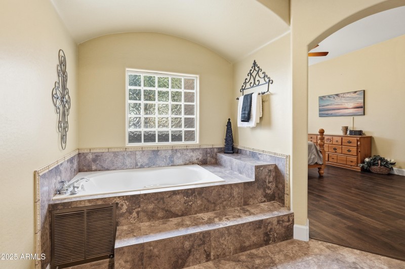 Jetted Tub