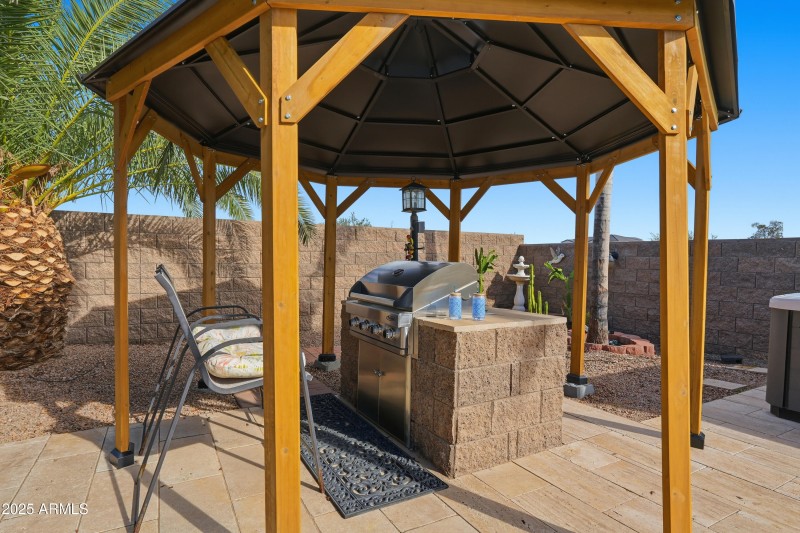 Built-in BBQ