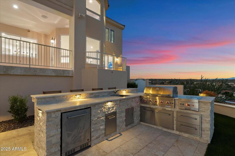 Gourmet Al Fresco Dining Station