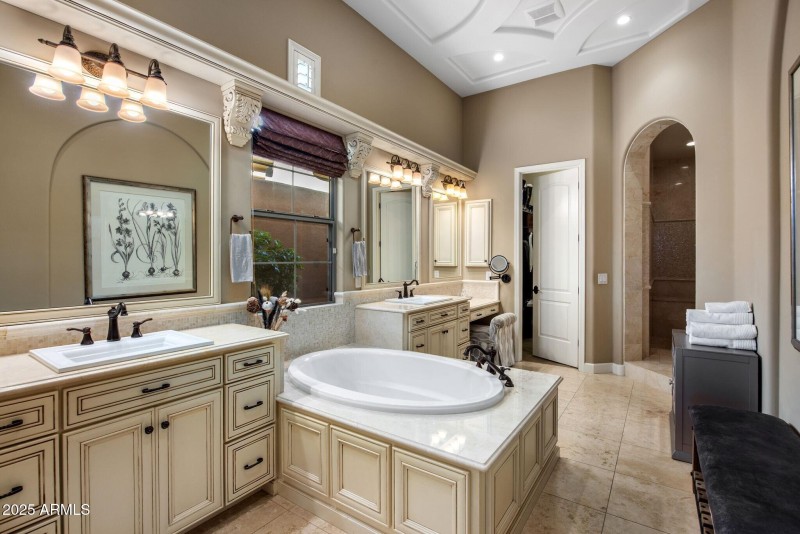 015_Primary Bathroom