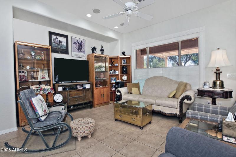 3652 W Saratoga Ct Florence AZ-large-011