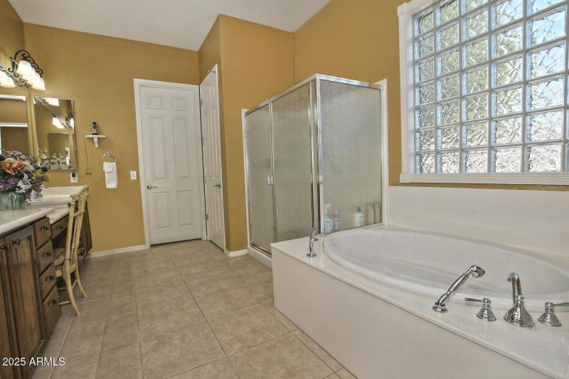 3652 W Saratoga Ct Florence AZ-large-032