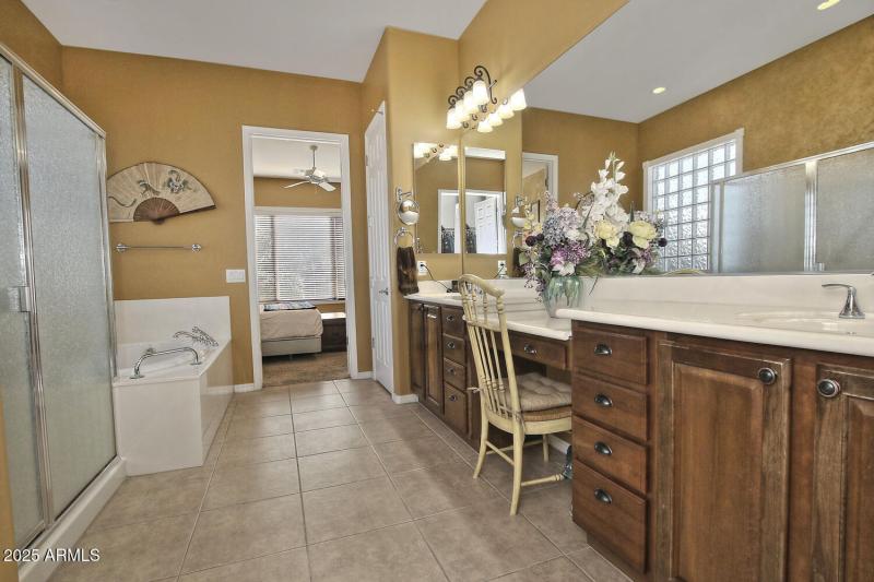 3652 W Saratoga Ct Florence AZ-large-033