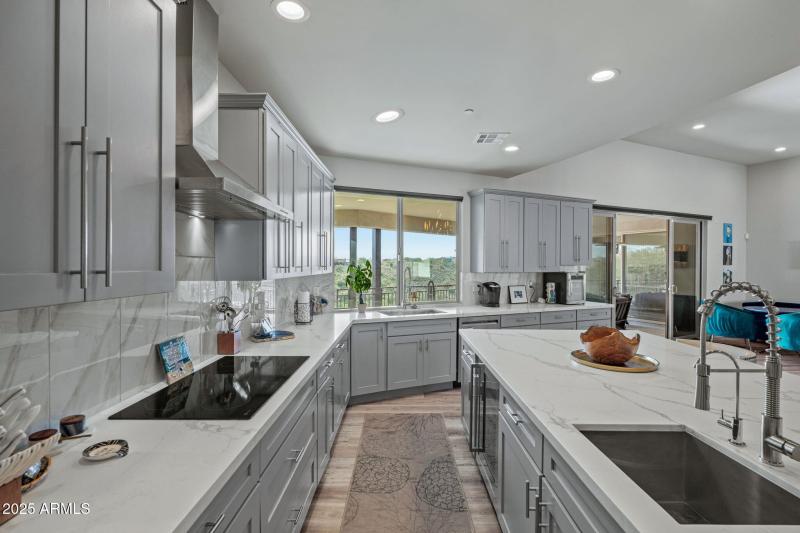 24-web-or-mls-11010 Buffalo Dr-60