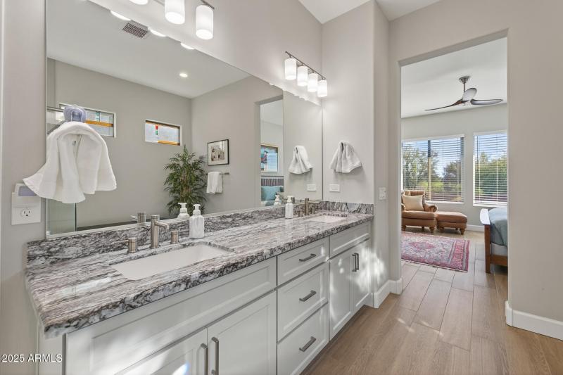 26) PRIMARY BATH
