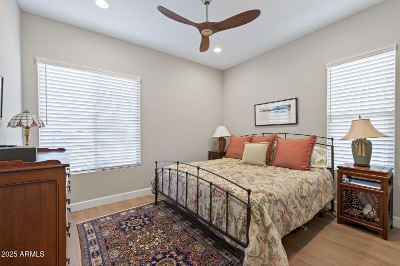 27) BED 2